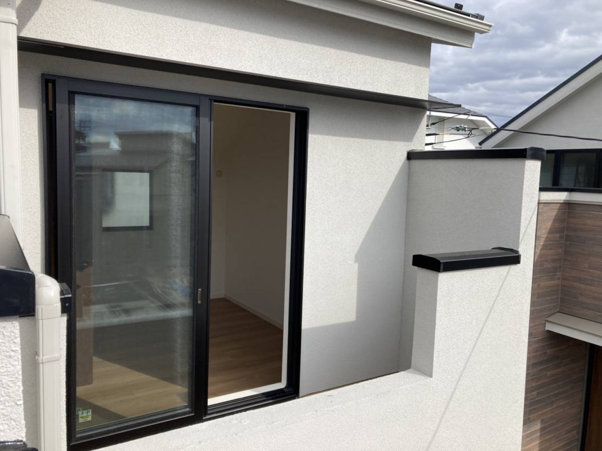 エコプロの庇(ひさし)取り付け・新築住宅工事 / 藤沢市の施工後の写真2