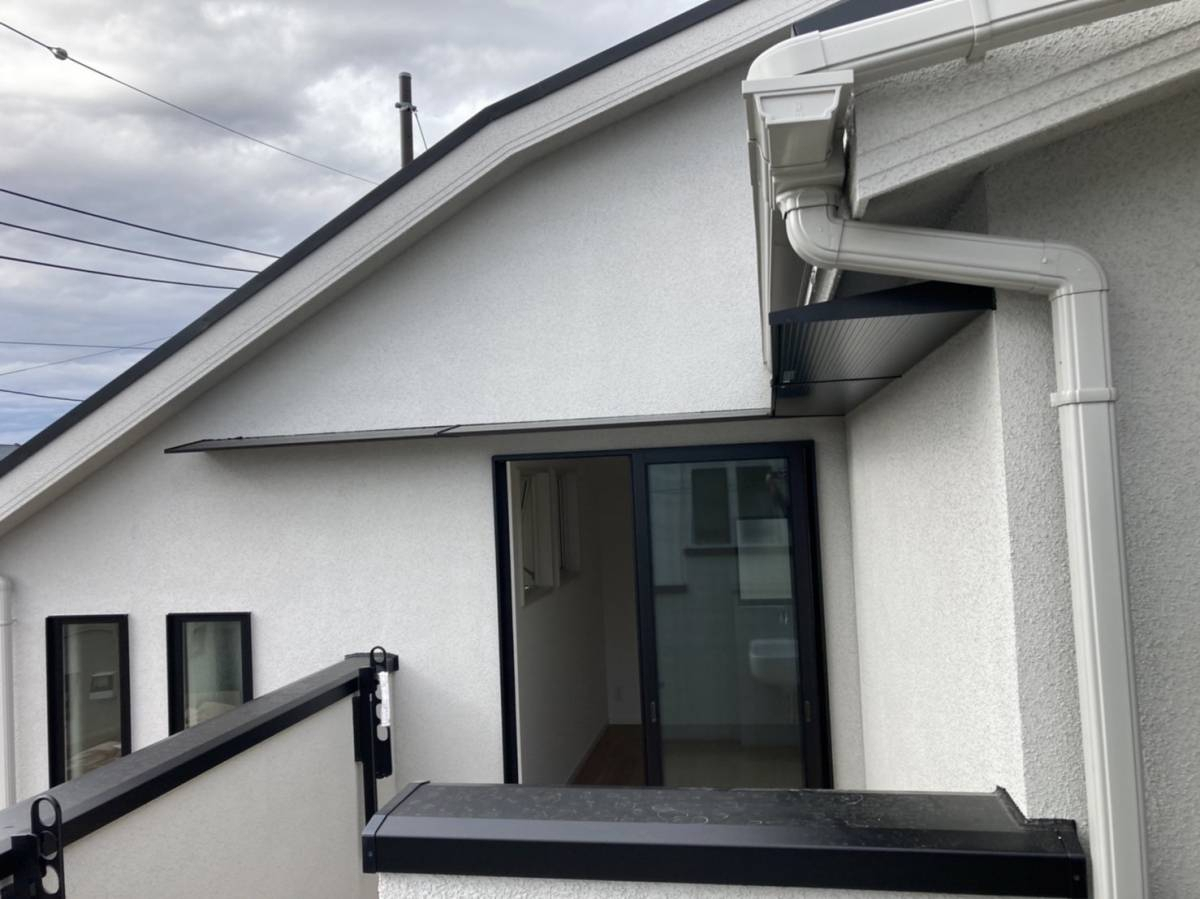 エコプロの庇(ひさし)取り付け・新築住宅工事 / 藤沢市の施工後の写真3