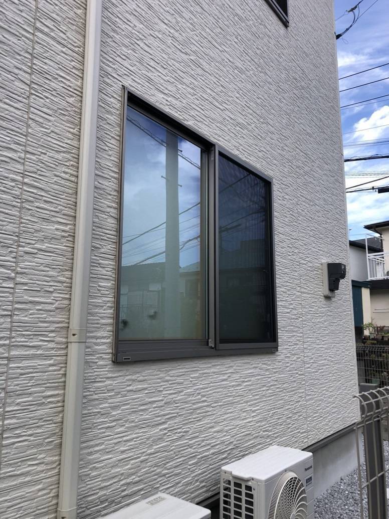 バンダイトーヨー住器の1dayリフォーム「リフォームシャッター」工事!の施工前の写真3