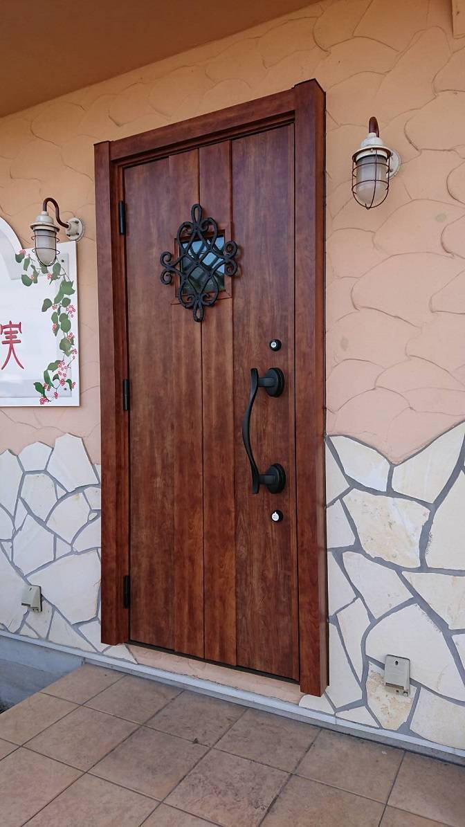バンダイトーヨー住器の1dayリフォーム「リシェント3防火戸」の施工後の写真1