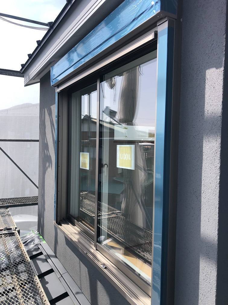バンダイトーヨー住器の窓手すり/物干し工事!!!の施工前の写真2